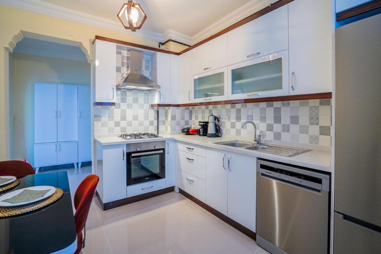 אנטליה Central And Comfy Flat With Balcony In Muratpasa מראה חיצוני תמונה